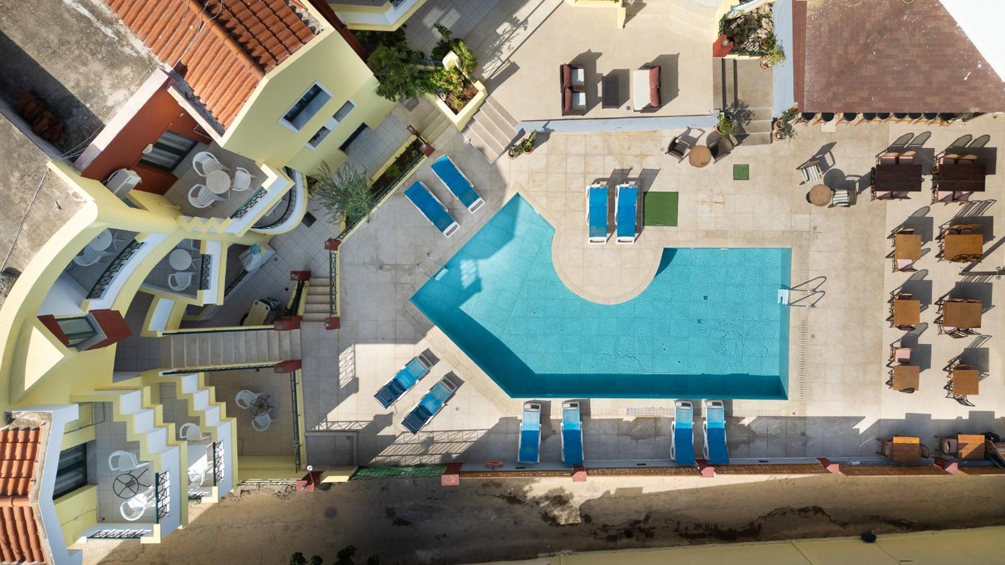 Ariadni Palace Apartments แอร์ซอนิสซอส ภายนอก รูปภาพ