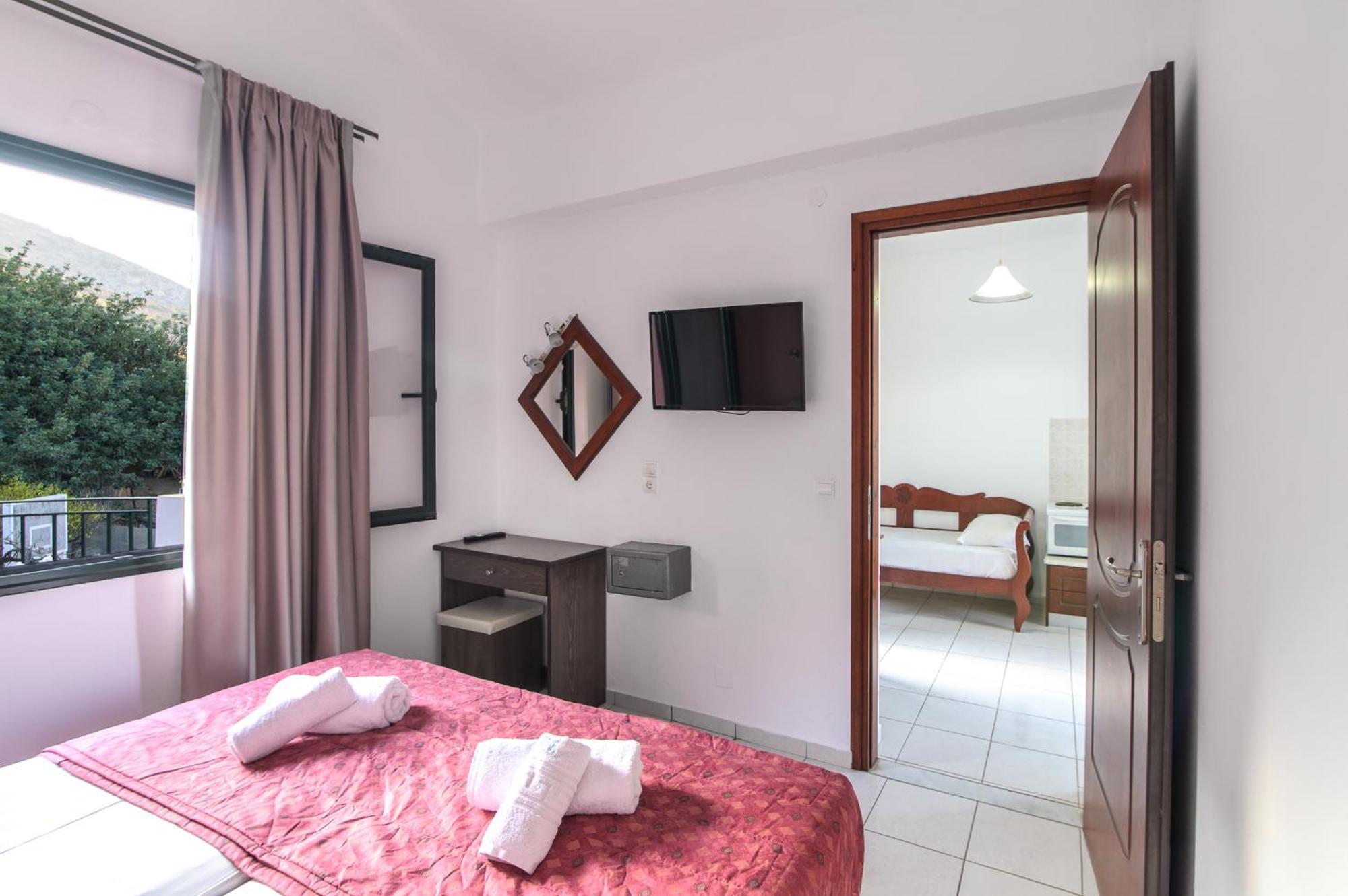 Ariadni Palace Apartments แอร์ซอนิสซอส ภายนอก รูปภาพ