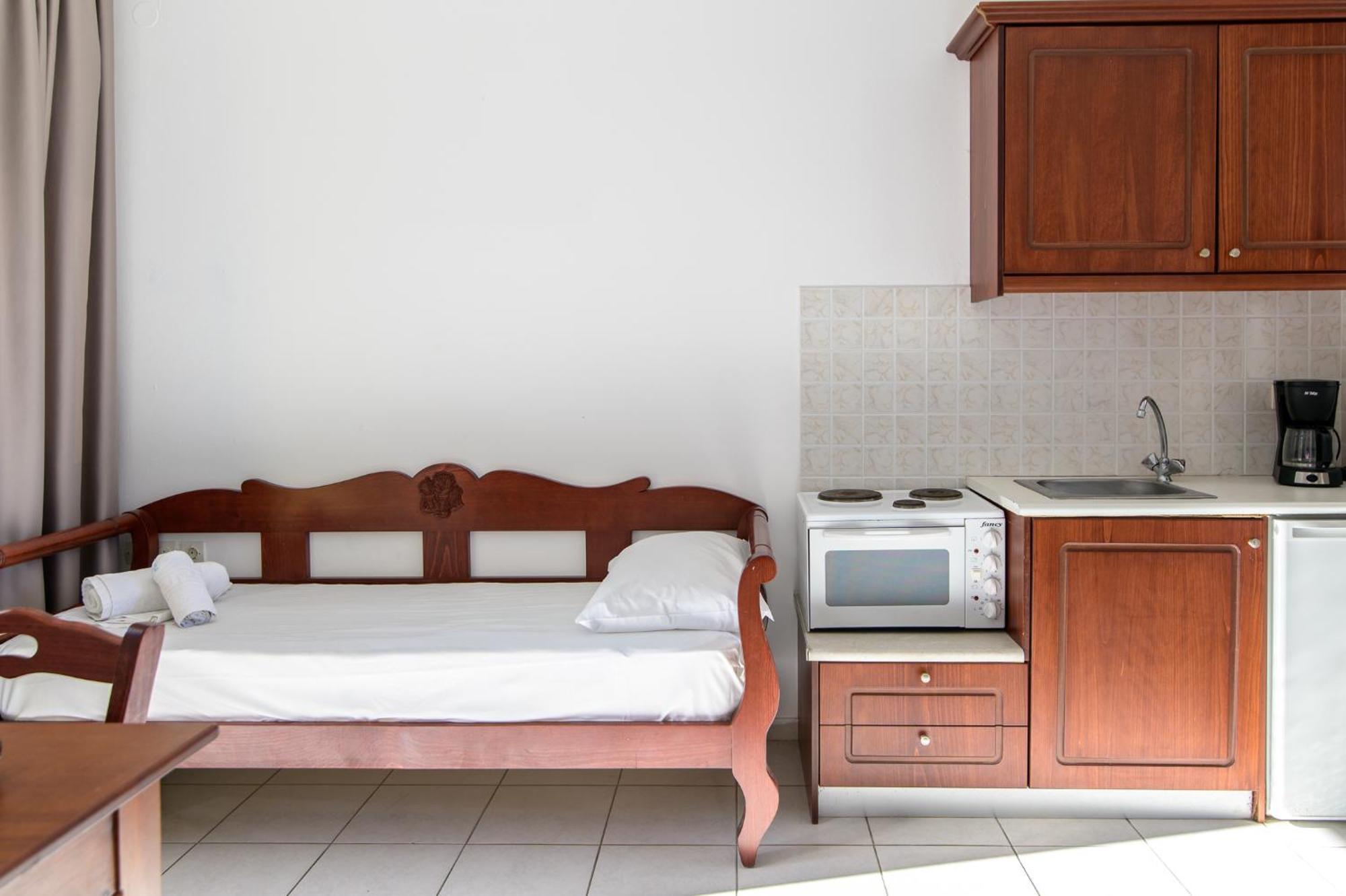Ariadni Palace Apartments แอร์ซอนิสซอส ภายนอก รูปภาพ