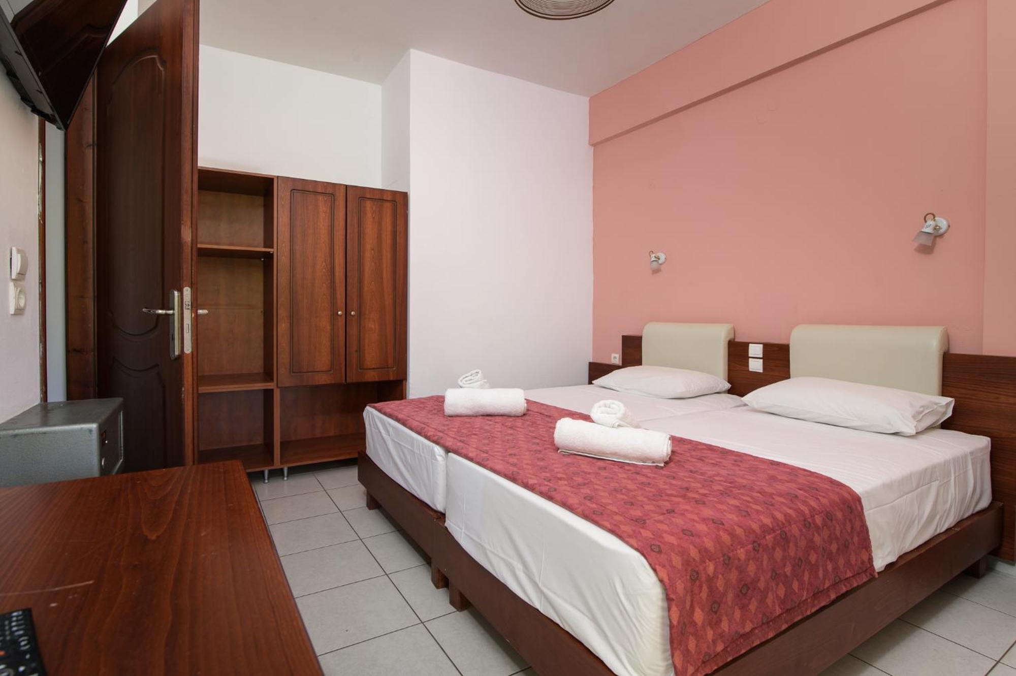 Ariadni Palace Apartments แอร์ซอนิสซอส ภายนอก รูปภาพ